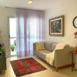 Apartamento com 73m², 2 quartos (sendo 1 suíte), 2 garagens, no bairro Agronômica em Florianópolis