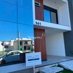 Casa de Condomínio com 194m², 3 quartos (sendo 1 suíte), 2 garagens, no bairro Beira Rio em Biguaçu