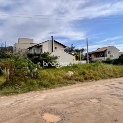 Terreno com 269m², no bairro Rio Tavares em Florianópolis