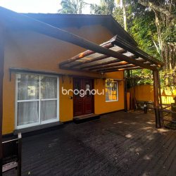 Casa com 260m², 4 quartos (sendo 3 suítes), 2 garagens, no bairro Lagoa da Conceição em Florianópolis