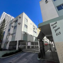 Apartamento com 65m², 2 quartos, 1 garagem, no bairro Campinas em São José