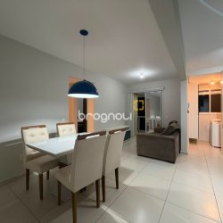 Apartamento com 67m², 2 quartos (sendo 1 suíte), 1 garagem, no bairro Praia de Fora em Palhoça