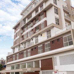 Studio com 32m², 1 garagem, no bairro Centro em Florianópolis