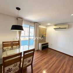 Apartamento com 76m², 2 quartos (sendo 1 suíte), 1 garagem, no bairro Centro em Palhoça