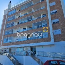 Loja com 86m², 2 garagens, no bairro Estreito em Florianópolis