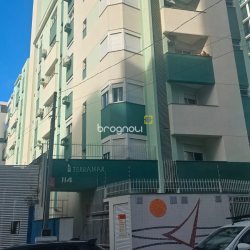 Apartamento com 52m², 1 quarto (sendo 1 suíte), 1 garagem, no bairro Centro em Florianópolis