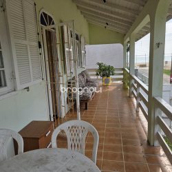 Casa com 150m², 5 quartos (sendo 2 suítes), 3 garagens, no bairro Canasvieiras em Florianópolis