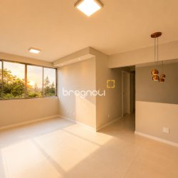 Apartamento com 69m², 2 quartos, 2 garagens, no bairro Bom Abrigo em Florianópolis