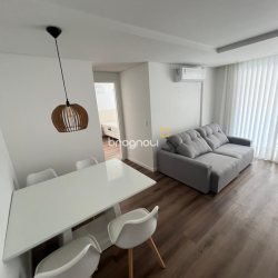 Apartamento com 57m², 1 quarto (sendo 1 suíte), 1 garagem, no bairro Centro em Florianópolis