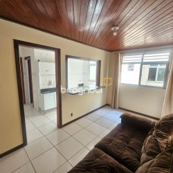 Apartamento com 40m², 2 quartos, 1 garagem, no bairro Praia Comprida em São José