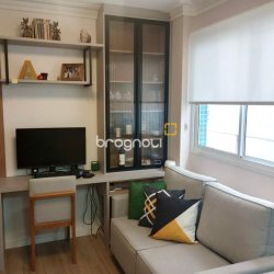 Apartamento com 31m², 1 quarto, 1 garagem, no bairro Centro em Florianópolis
