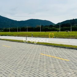 Terreno com 361m², no bairro Rio Vermelho em Florianópolis