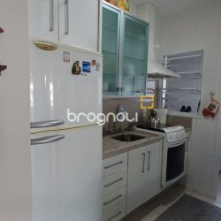 Apartamento com 88m², 3 quartos (sendo 1 suíte), 2 garagens, no bairro Praia Brava em Florianópolis