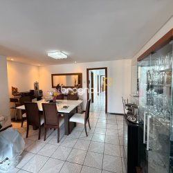 Apartamento com 108m², 3 quartos (sendo 1 suíte), 1 garagem, no bairro Abraão em Florianópolis
