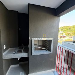 Apartamento com 69m², 2 quartos (sendo 1 suíte), 1 garagem, no bairro João Paulo em Florianópolis