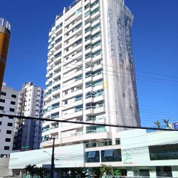 Apartamento com 76m², 2 quartos (sendo 1 suíte), 1 garagem, no bairro Estreito em Florianópolis