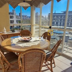 Apartamento com 103m², 2 quartos, 1 garagem, no bairro Jurerê em Florianópolis