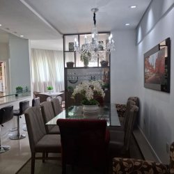 Apartamentos com 203m², 3 quartos, 1 suíte, 2 garagens, no bairro Centro em Balneário Camboriú