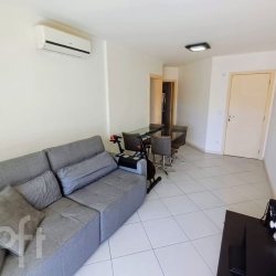 Apartamentos com 8079m², 3 quartos, 1 suíte, 1 garagem, no bairro Trindade em Florianópolis