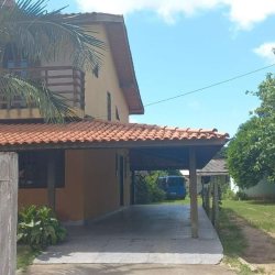 Casa Residencial com 161m², 5 quartos, 3 garagens, no bairro São João do Rio Vermelho em Florianópolis