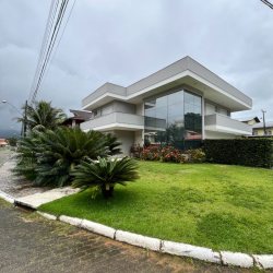 Casa Residencial com 37423m², 4 quartos, 2 garagens, no bairro Saco Grande em Florianópolis