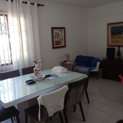 Casa Residencial com 130m², 3 quartos, no bairro Carianos em Florianópolis