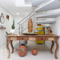 Casa em Condomínio com 9676m², 3 quartos, 1 suíte, 2 garagens, no bairro Morro das Pedras em Florianópolis