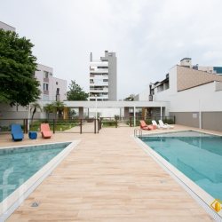 Apartamentos com 77m², 2 quartos, 2 suítes, 2 garagens, no bairro Itacorubi em Florianópolis