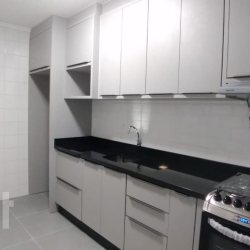 Apartamentos com 7984m², 3 quartos, no bairro Campinas em São José