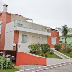 Casa Residencial com 430m², 4 quartos, 3 suítes, 6 garagens, no bairro Santo Antônio de Lisboa em Florianópolis