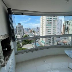 Apartamentos com 69m², 2 quartos, 1 suíte, 2 garagens, no bairro Kobrasol em São José