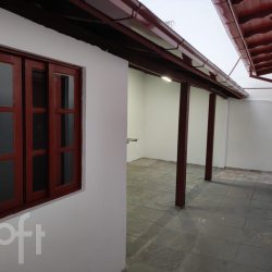 Casa Residencial com 135m², 4 quartos, 1 suíte, 1 garagem, no bairro Trindade em Florianópolis