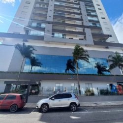 Apartamentos com 11828m², 2 quartos, 1 suíte, 2 garagens, no bairro Kobrasol em São José