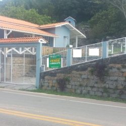 Casa Residencial com 80m², 2 quartos, 1 suíte, 1 garagem, no bairro Morro das Pedras em Florianópolis