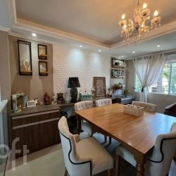 Casa Residencial com 214m², 3 quartos, 1 suíte, 4 garagens, no bairro Jardim Atlântico em Florianópolis