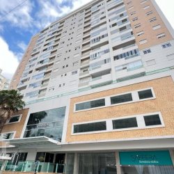 Apartamentos com 9132m², 3 quartos, 1 suíte, 2 garagens, no bairro Campinas em São José