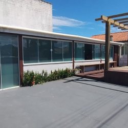 Casa Residencial com 96m², 2 quartos, 2 garagens, no bairro Pinheira em Palhoça