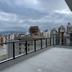 Apartamentos com 37m², 1 quarto, 1 suíte, no bairro Centro em Florianópolis