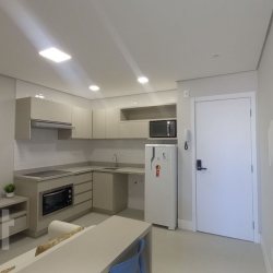 Apartamentos com 3033m², 1 quarto, 1 garagem, no bairro Trindade em Florianópolis