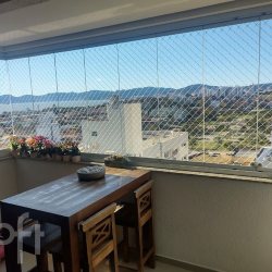 Apartamentos com 97m², 3 quartos, 1 suíte, 2 garagens, no bairro Barreiros em São José