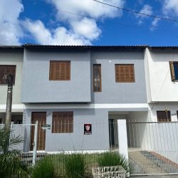 Casa Residencial com 89m², 3 quartos, 1 suíte, 2 garagens, no bairro Kobrasol em Canoas