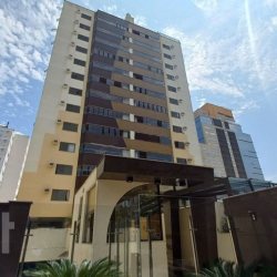 Apartamentos com 124m², 3 quartos, 2 suítes, 1 garagem, no bairro Canto em Florianópolis
