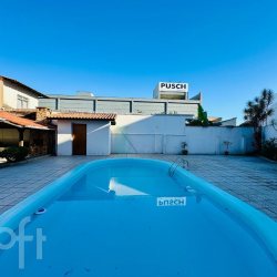 Casa Residencial com 292m², 3 quartos, 6 garagens, no bairro Ponte do Imaruim em Palhoça