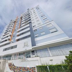 Apartamentos com 93m², 3 quartos, 1 suíte, 1 garagem, no bairro Barreiros em São José