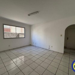 Apartamento com 64m², 2 quartos, 1 garagem, no bairro Centro em Florianópolis