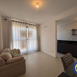 Apartamento com 32m², 1 quarto, 1 garagem, no bairro Trindade em Florianópolis