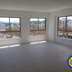 Salas/Conjuntos com 30m², 1 garagem, no bairro Campinas em São José