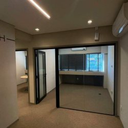 Sala com 84m², 1 garagem, no bairro Centro em Florianópolis