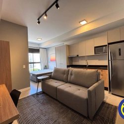 Apartamento com 31m², 1 quarto, 1 garagem, no bairro Centro em Florianópolis