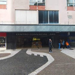 Sala com 92m², no bairro Centro em Florianópolis